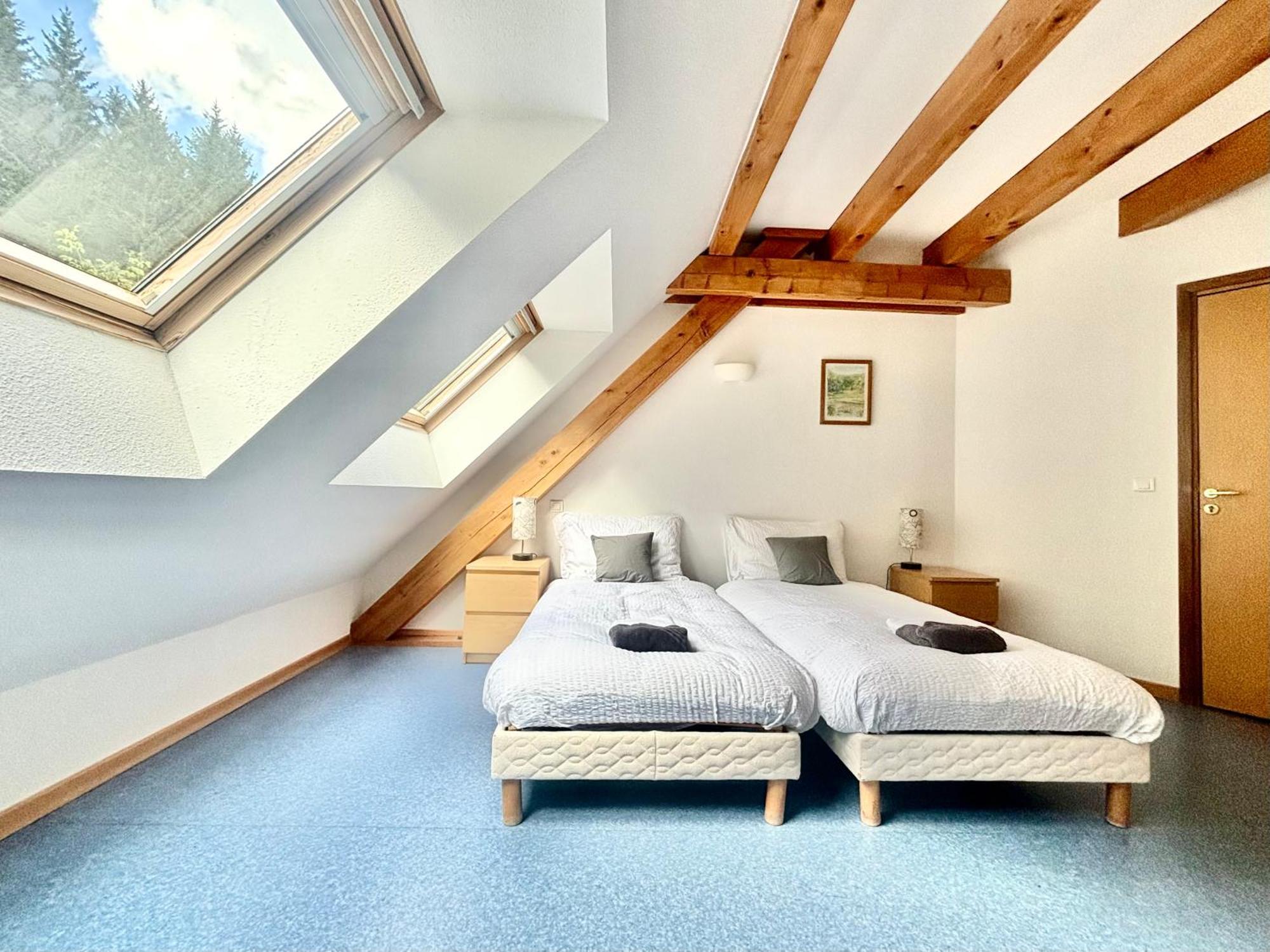 Auberge De L'Etang Du Devin ラプートロワ エクステリア 写真
